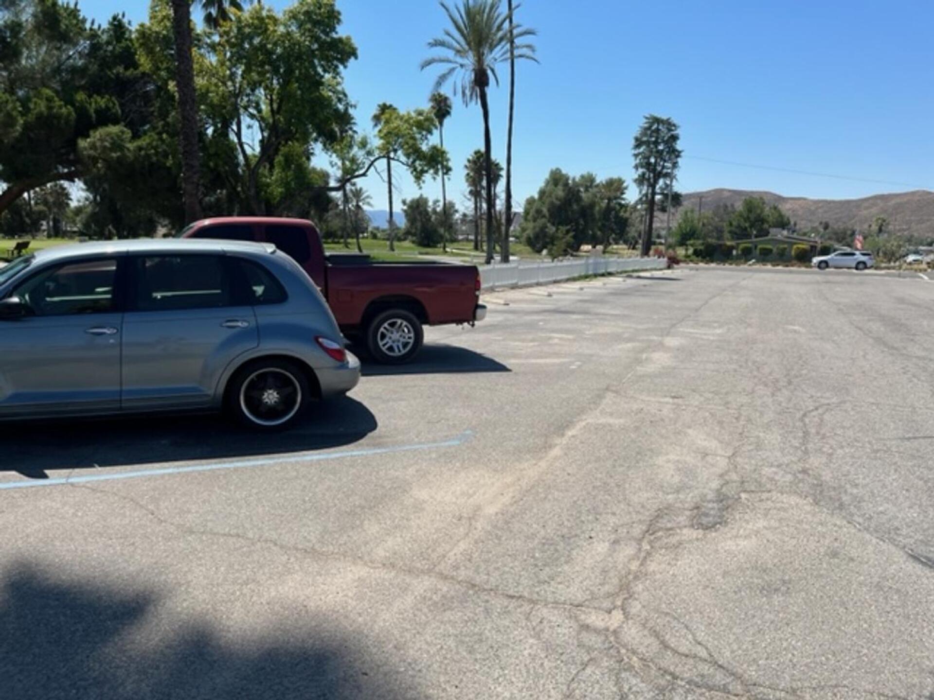 Friday afternoon rush. (Photo submitted by nando76 on 09/09/2023)