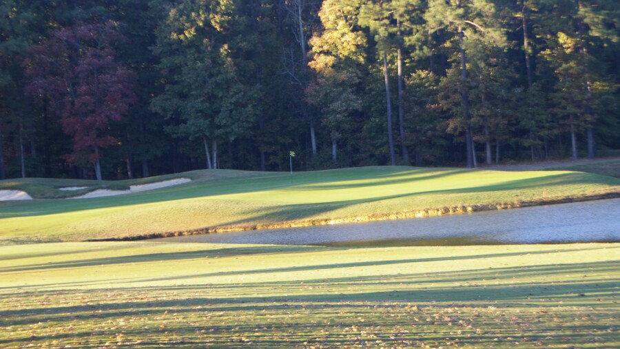 Hunting Hawk golf course - 11th