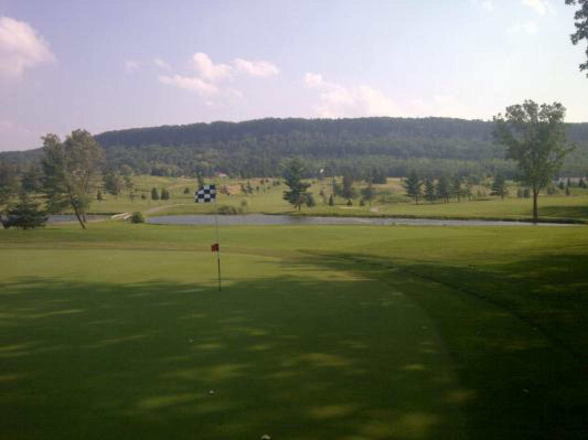 (Photo submitted by GolfGTA on 07/22/2013)