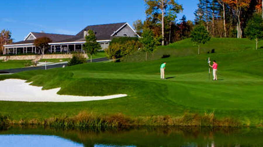 Lake Toxaway CC: Clubhouse