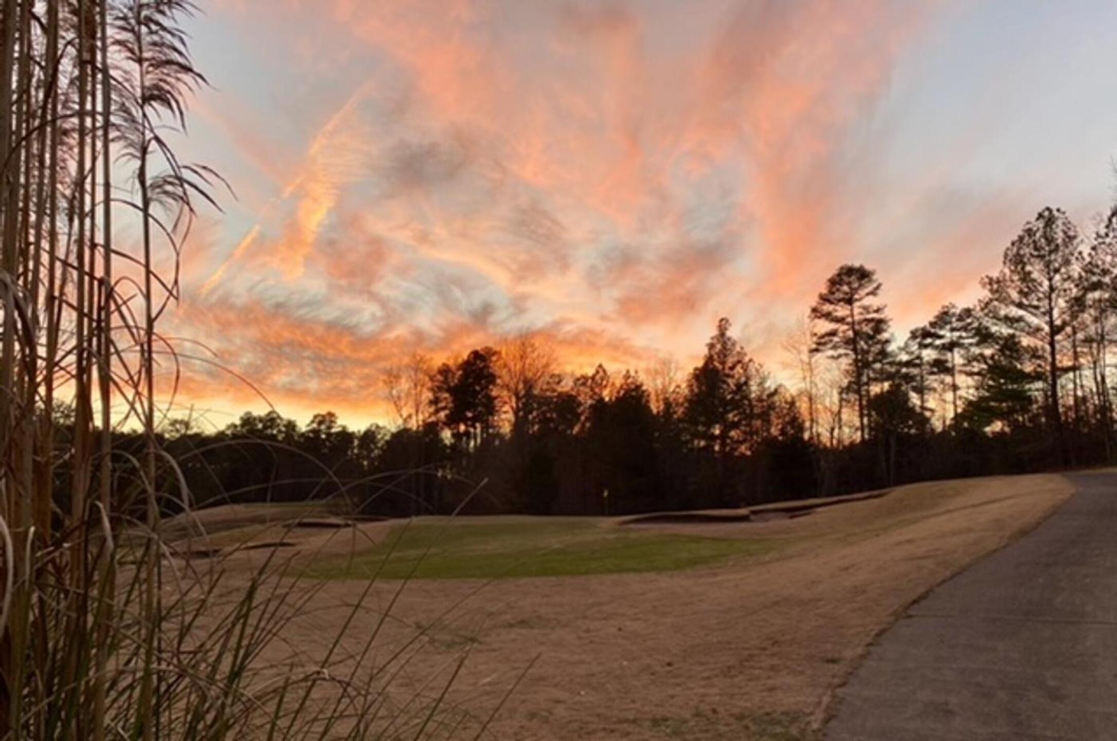 18 green at Sunset. (Photo submitted by lawallkt on 12/10/2020)