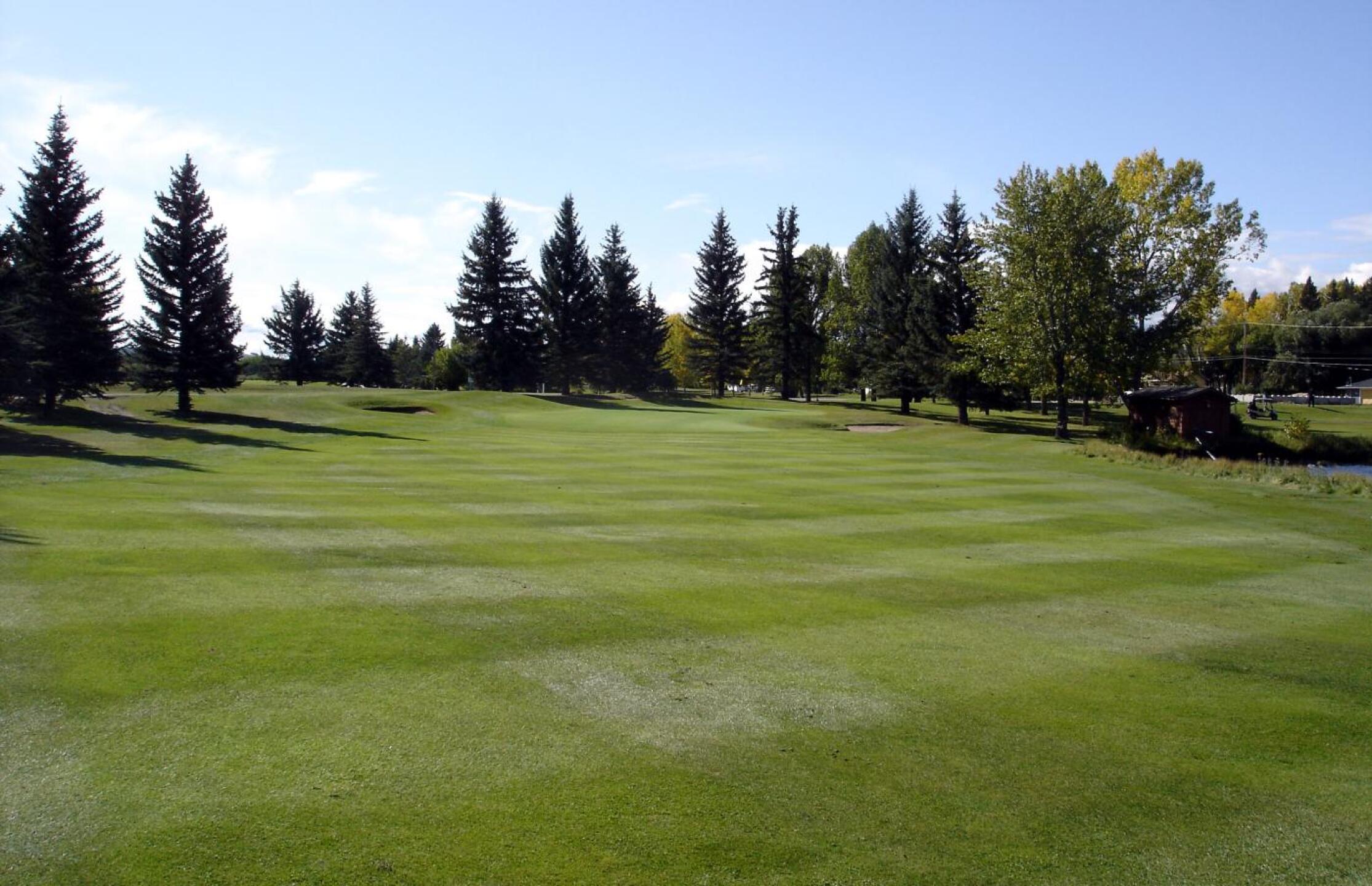 Turner Valley GC, Hole 1, Par 4, 427 yds (Photo submitted by DYakimec on 10/10/2019)