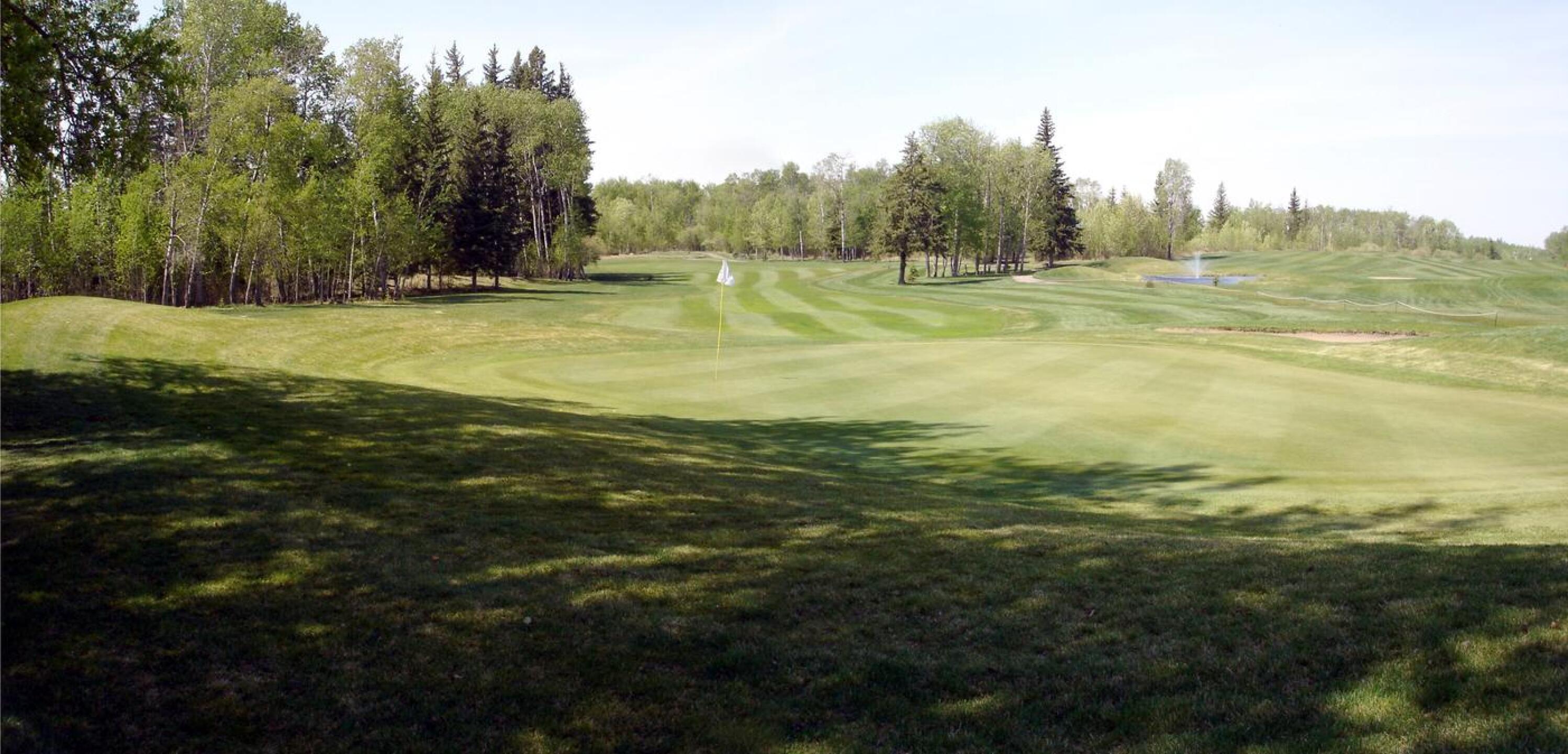 Grand Centre G&CC, Hole 8, Par 4, 335 yds (Photo submitted by DYakimec on 03/19/2016)