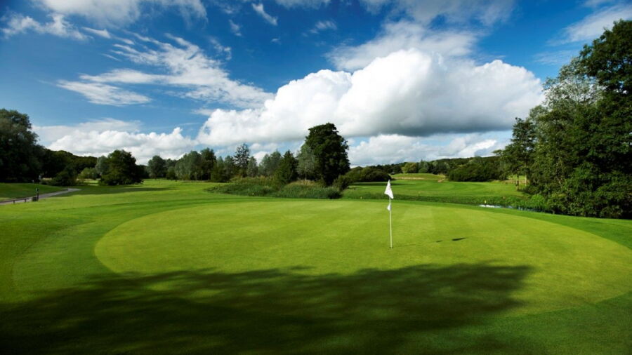 6th hole and stream at Benton Hall Golf Club
