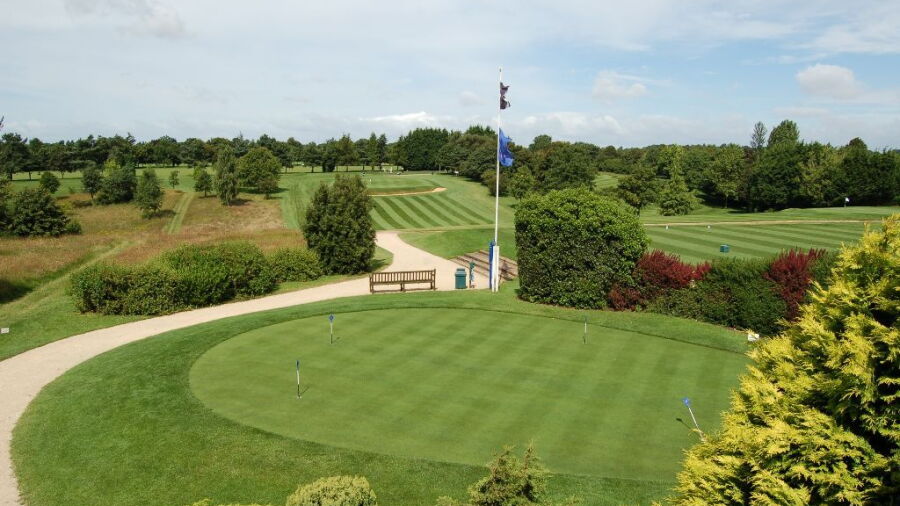 Chipping Norton: Putting green