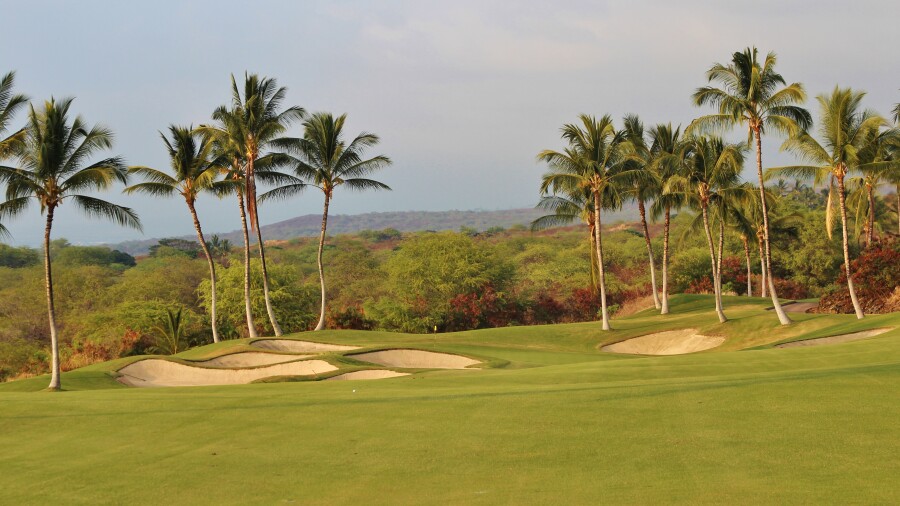 Club at Hokuli'a G.C. - 17th