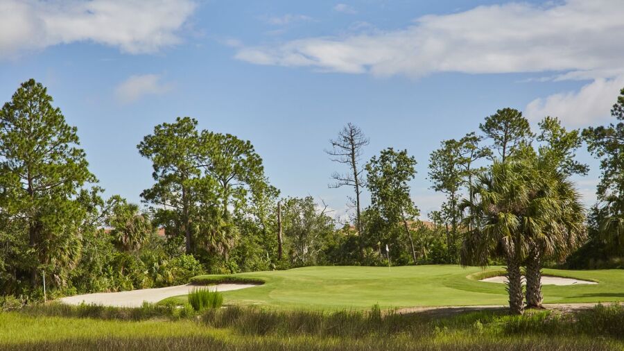 Queen's Harbour Yacht & CC: #7