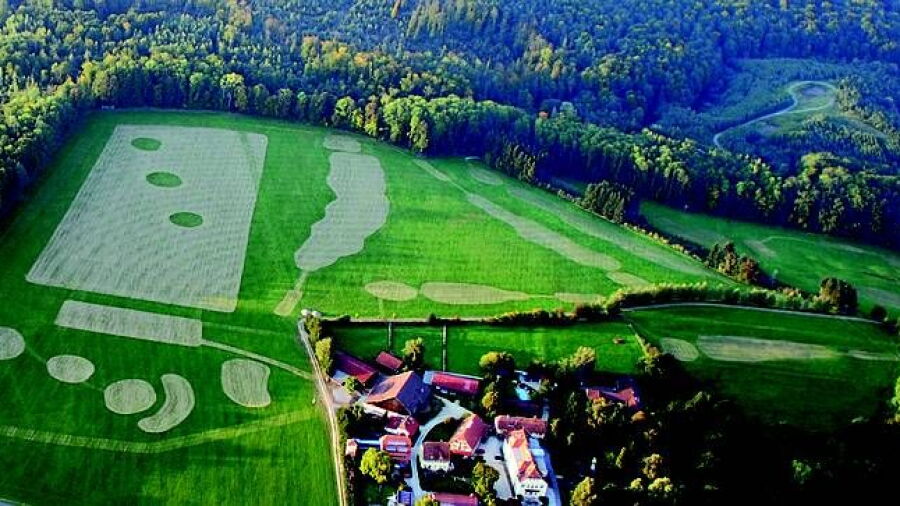 Schloss Kressbach GC - 9-hole