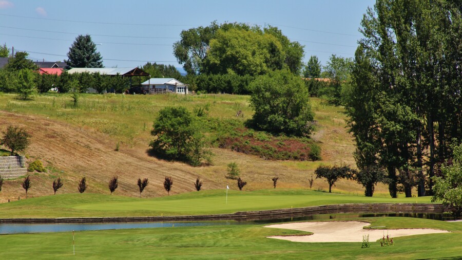 Apple Tree Golf Course - hole 7
