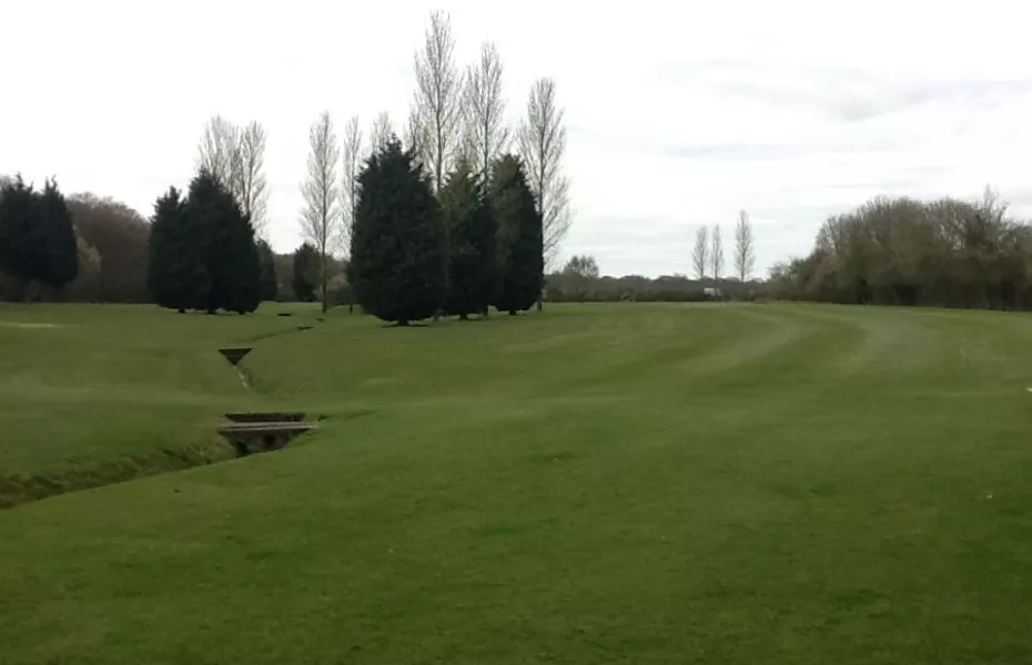 North Weald Par 3 GC