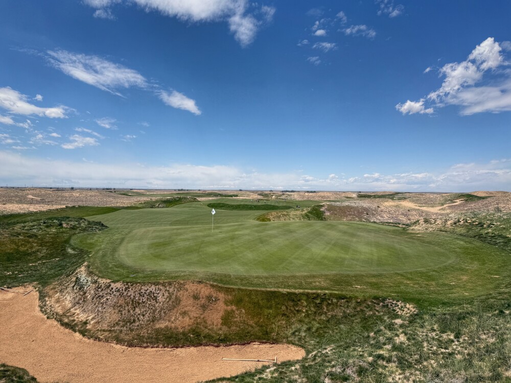 Rodeo Dunes golf course, hole 12, view from behind green back towards tee area