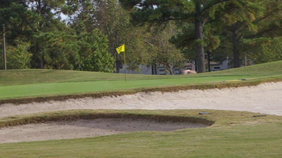 Honey Bee Golf Club - hole 14