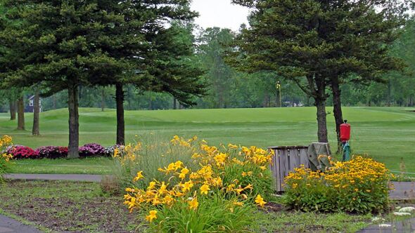 Rogues Roost Golf & CC