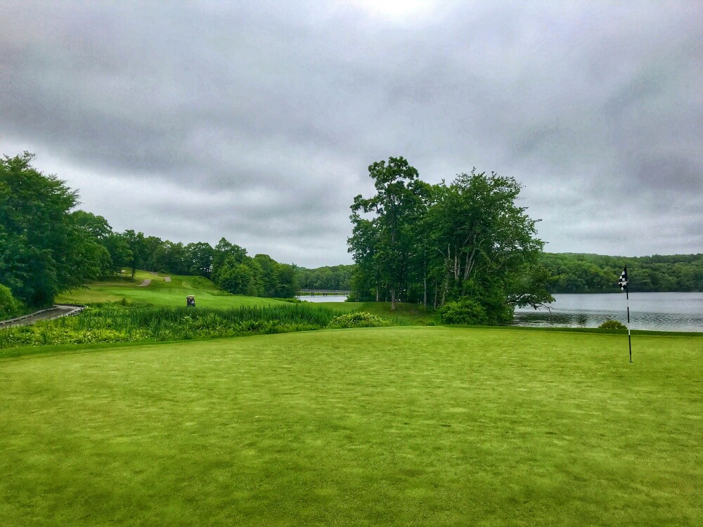 Lake of Isles North hole 18