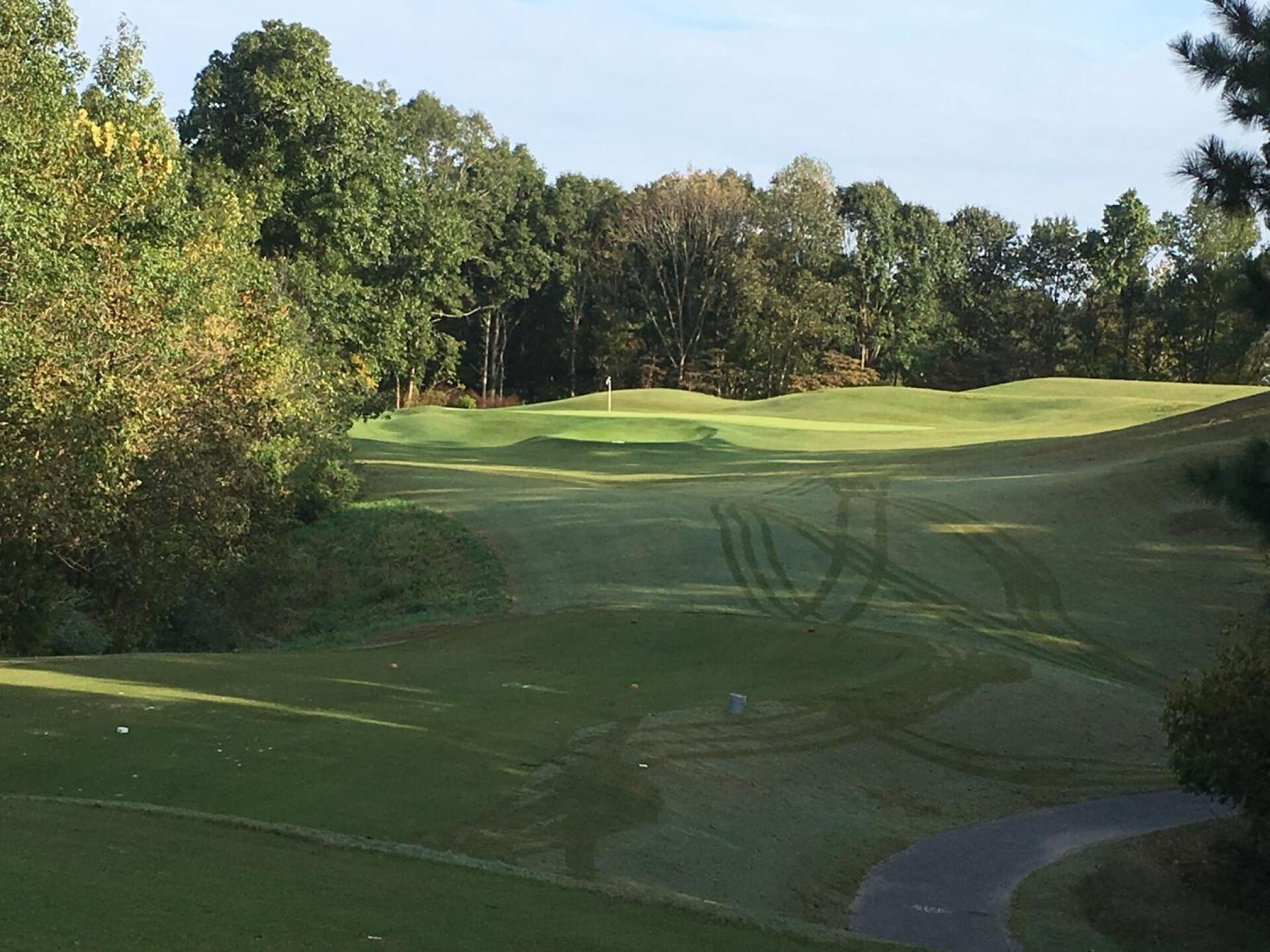 16th hole (Photo submitted by goolsby2003 on 10/14/2016)
