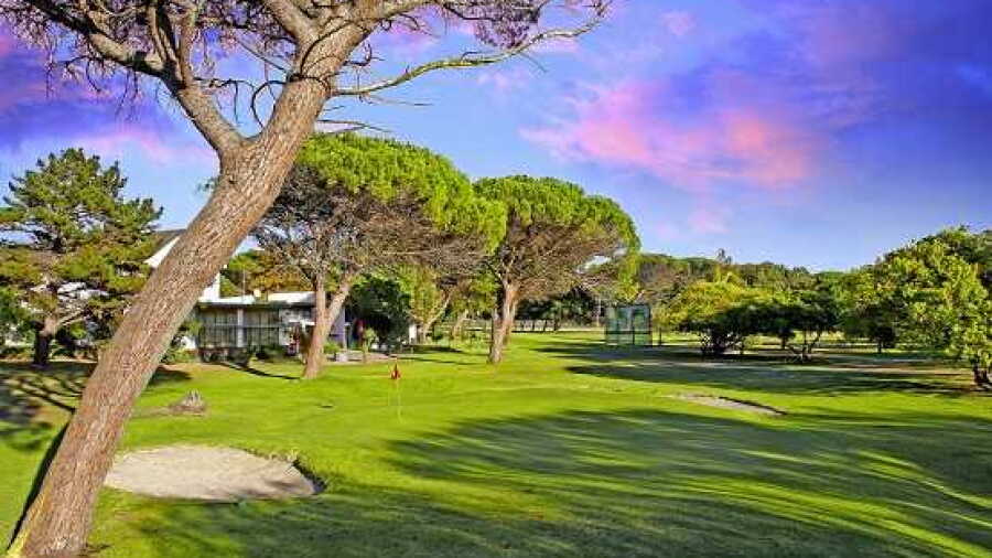 Old Mutual GC - Mupine