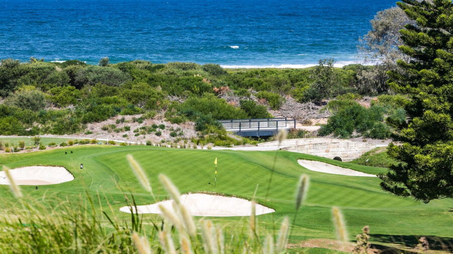 Mona Vale GC: 16th green