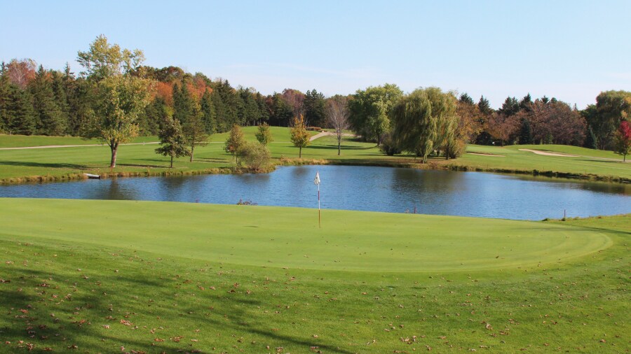 Evergreen Golf Club - hole 2