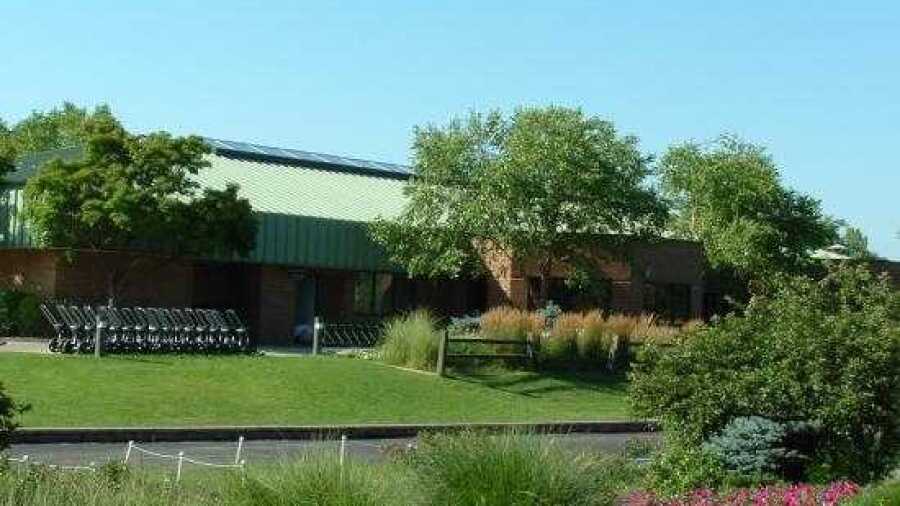 Buffalo Grove GC: Clubhouse
