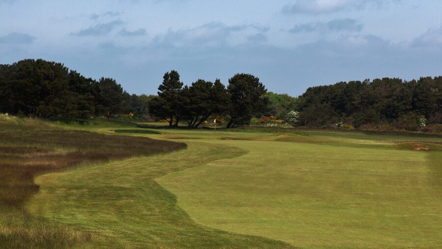 Gailes Links at Glasgow Golf Club - hole 1