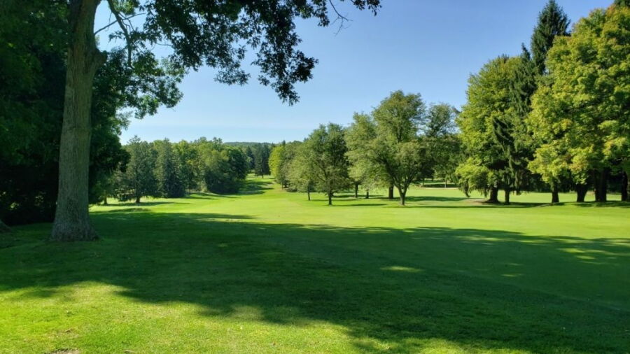 Slippery Rock Golf Club & Events Center: #16