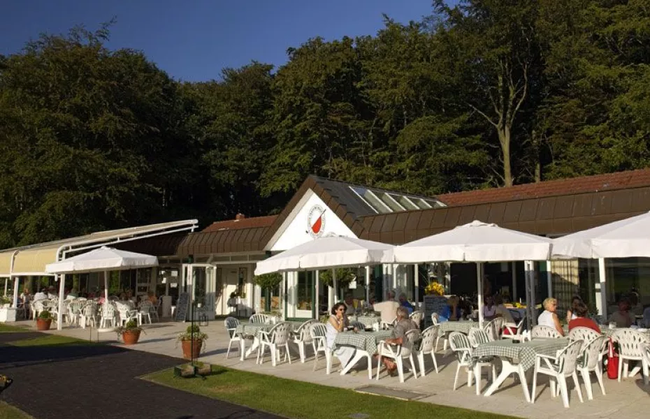 Luebeck-Travemuender GC: terrace