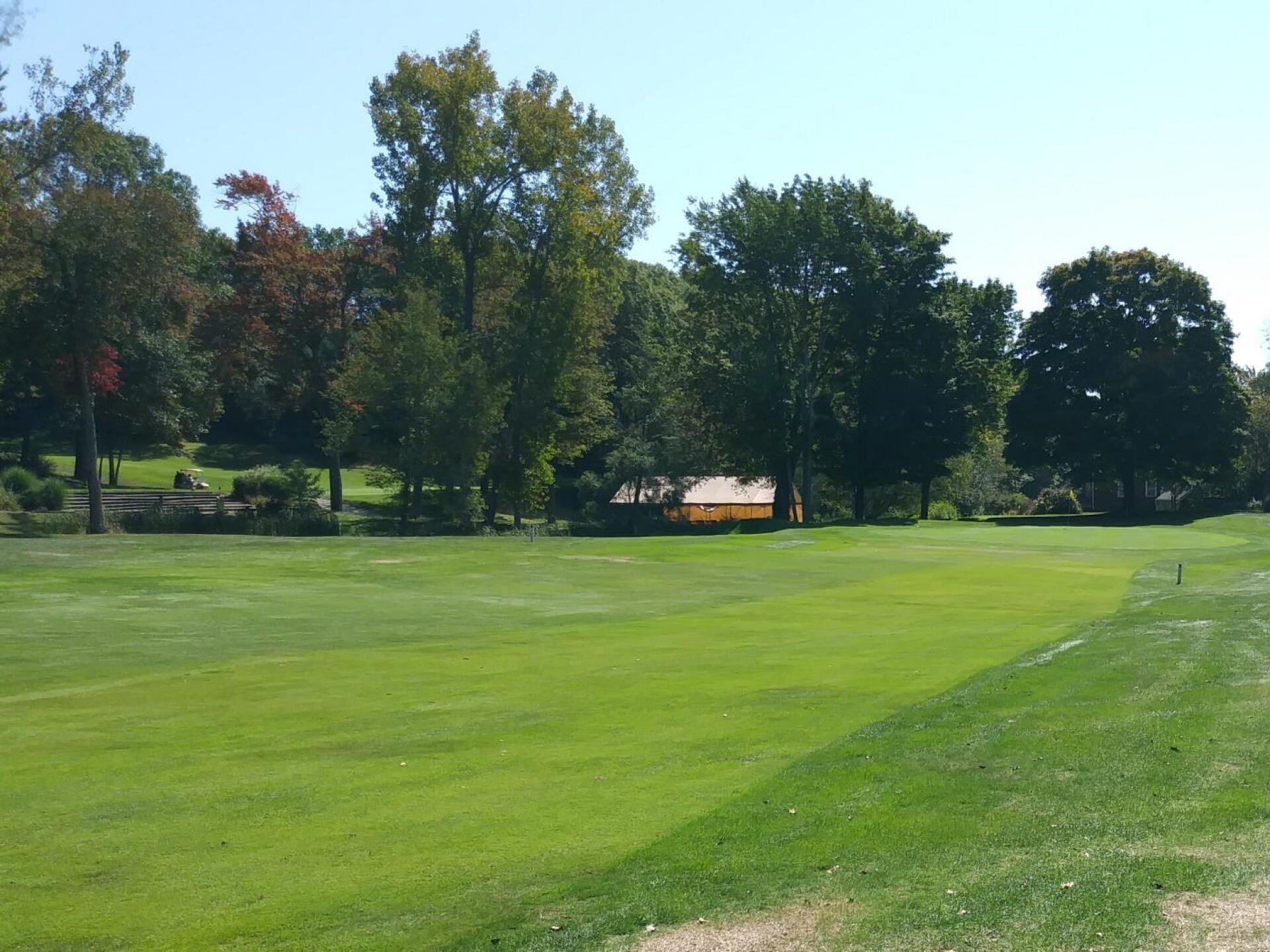 Fairway 12: approach into green. (Photo submitted by AptlyLinked on 09/22/2019)