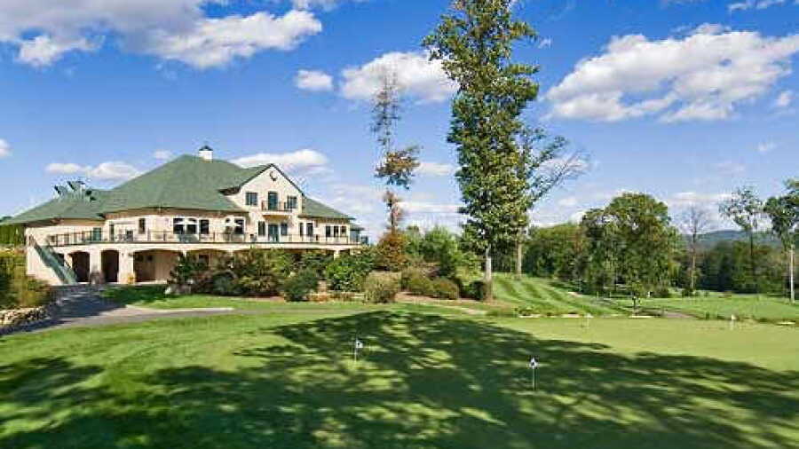 Manhattan Woods GC