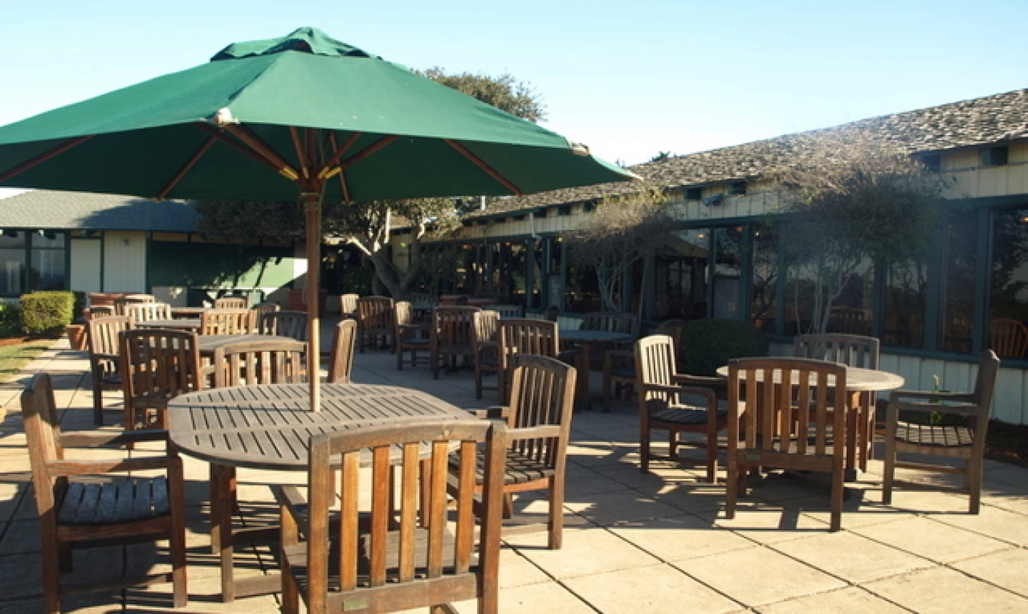 Bayonet Black Horse - Clubhouse