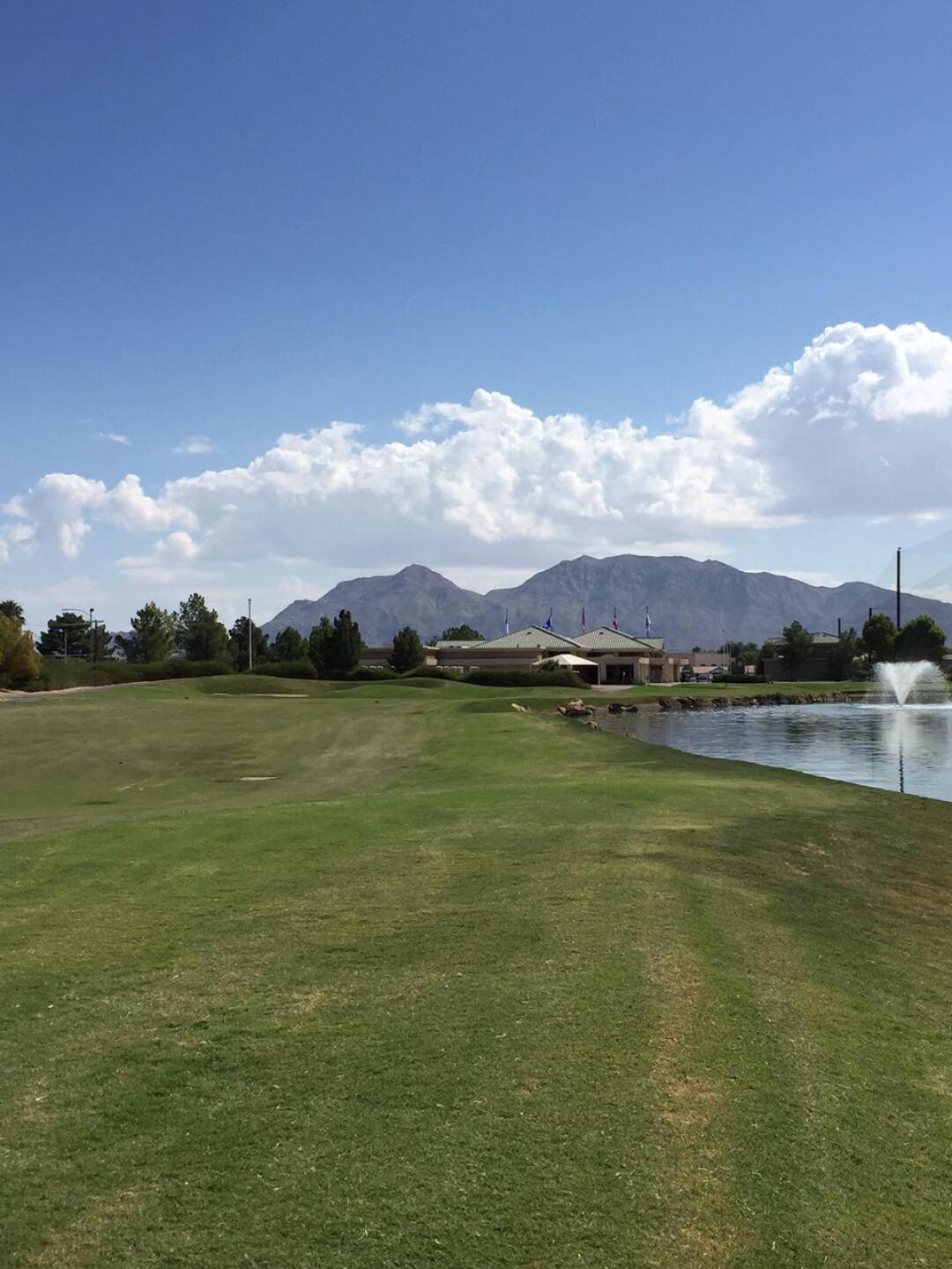 #9 Looking toward the Club House (Photo submitted by kbrinker on 09/16/2015)