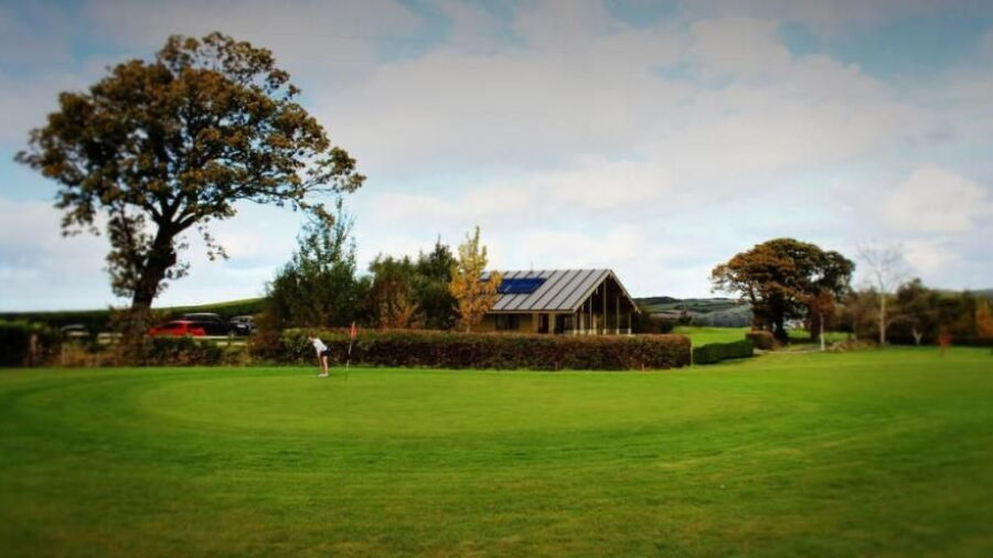 Silver Birch: clubhouse