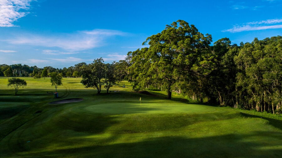 Noosa Hills Par-3 GC - South: #10