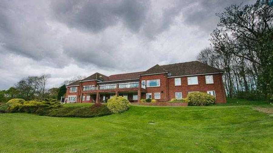 Sitwell Park GC: Clubhouse