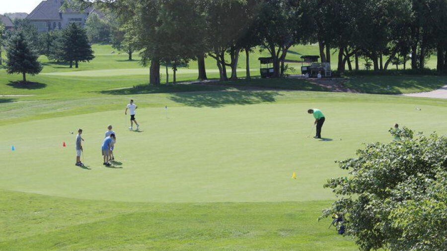 Wilderness Ridge GC: practice area