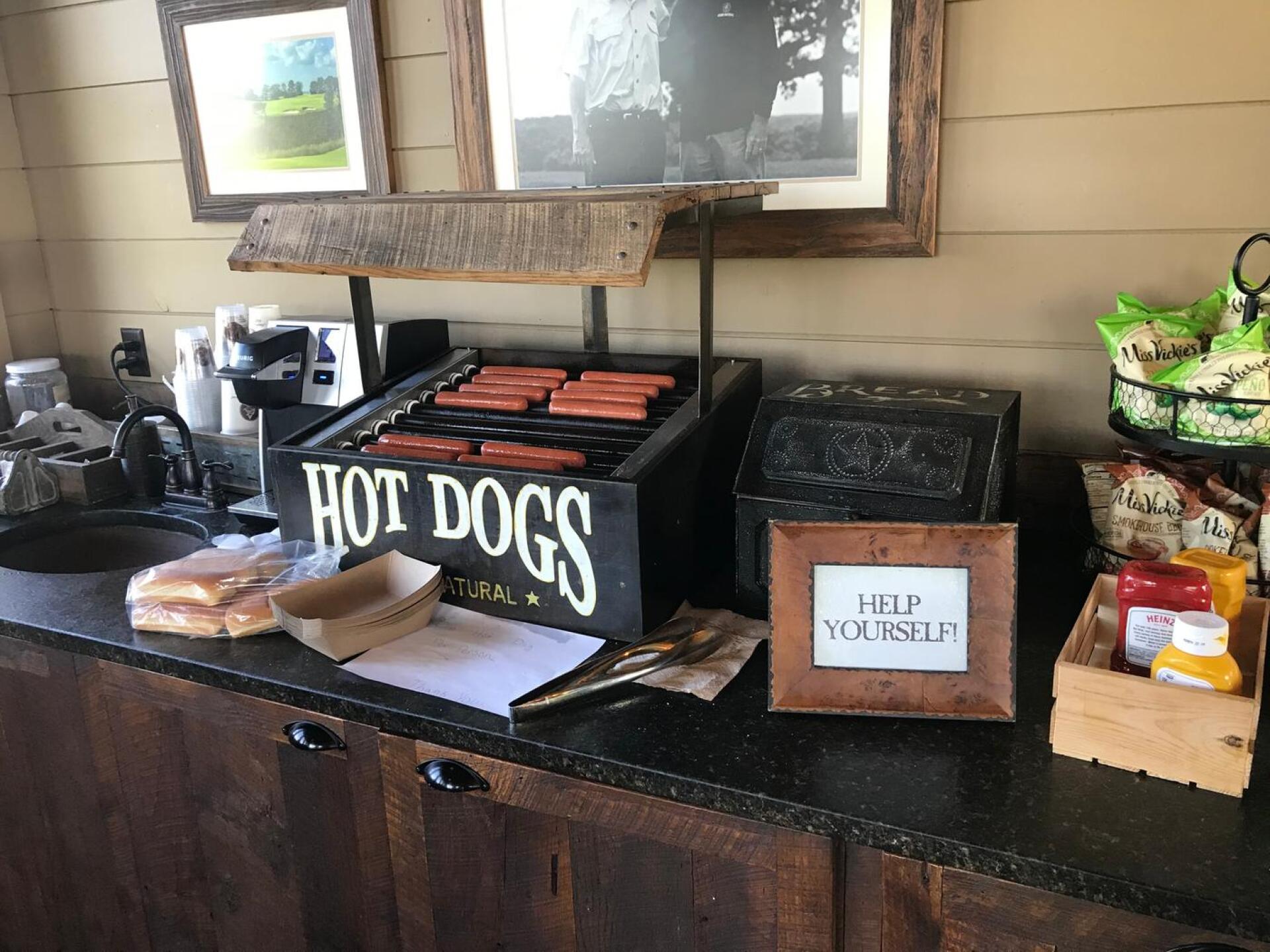 Free hot dogs! (Photo submitted by JasonDeeganGA on 10/01/2020)