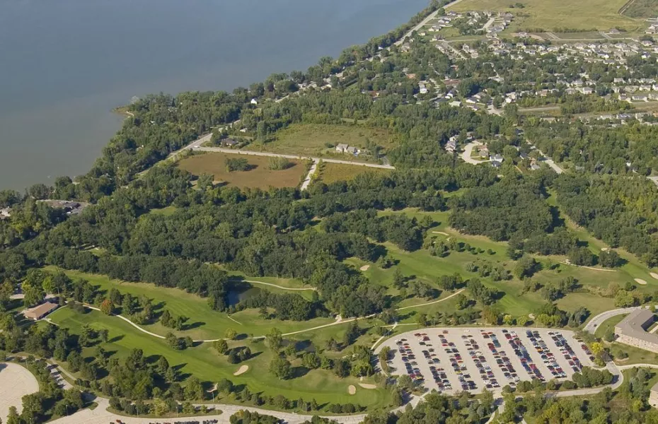Shorewood GC: Aerial