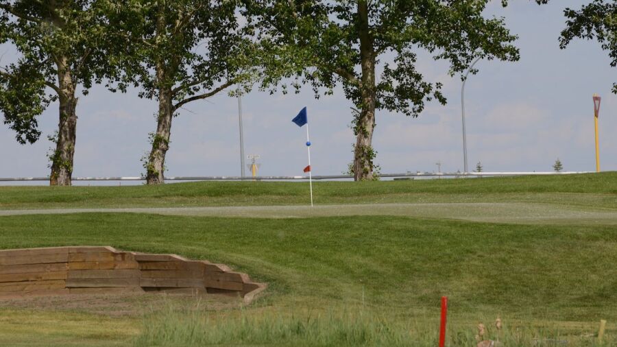 Provost & District GC