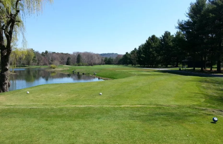 Green at Tunxis CC: #13