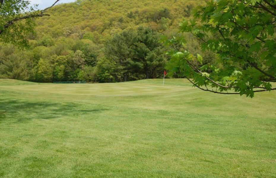 Mill Race Golf & Camping Resort