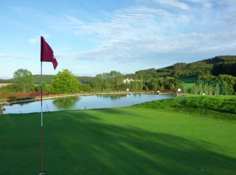 Compact 18 Course