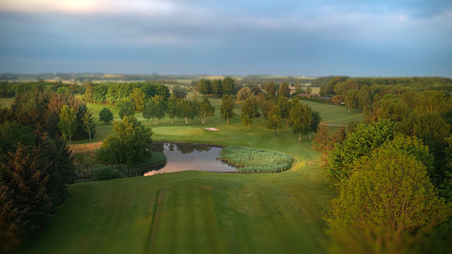 18 Hole Course
