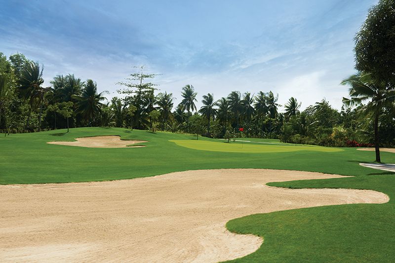 Queen's Island Golf & Village