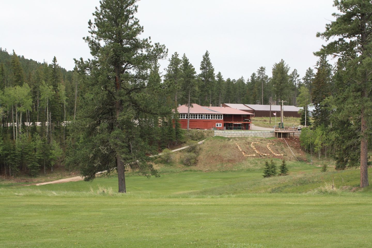 Lead Country Club