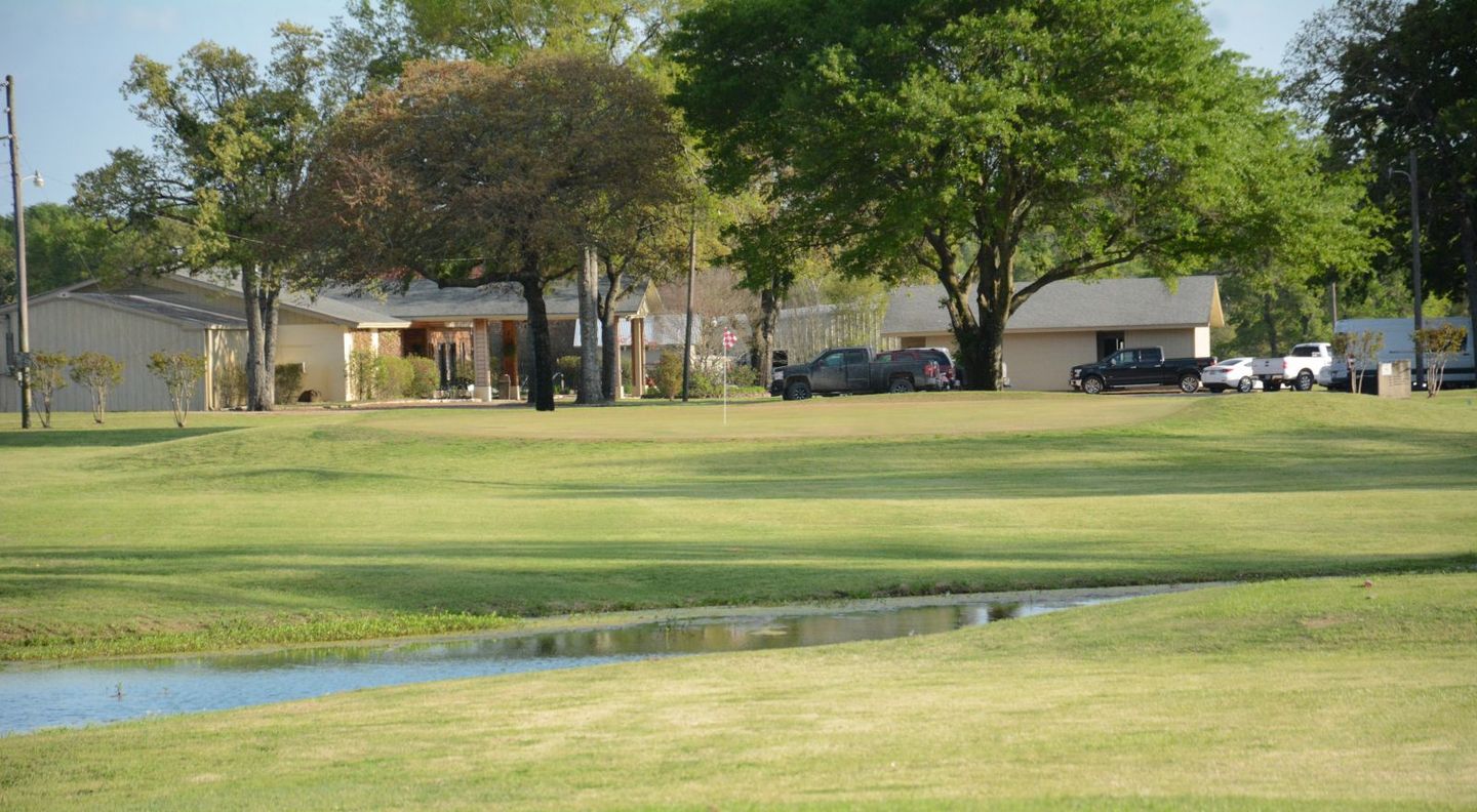 Tri-County Golf Club