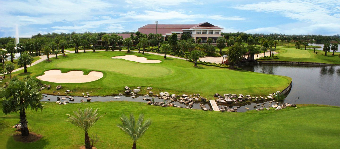 Suwan Golf & Country Club