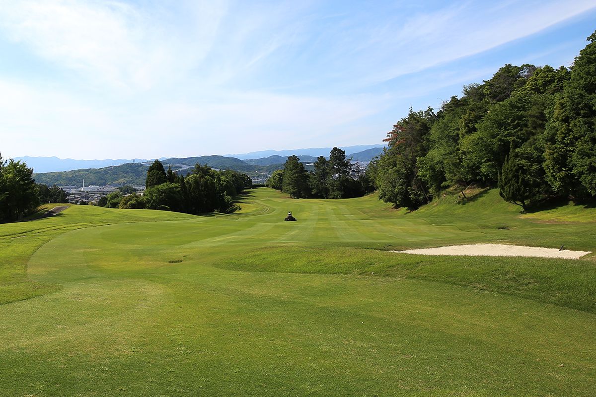 Uji Country Club