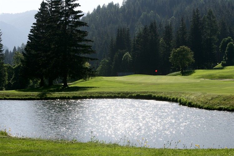 6 Hole Course