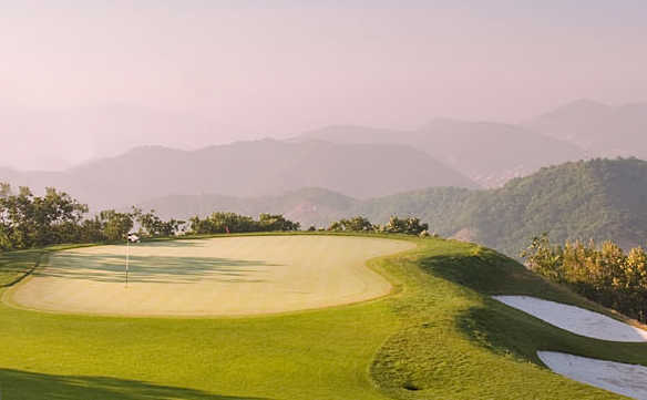 Red Flag Valley Golf Club
