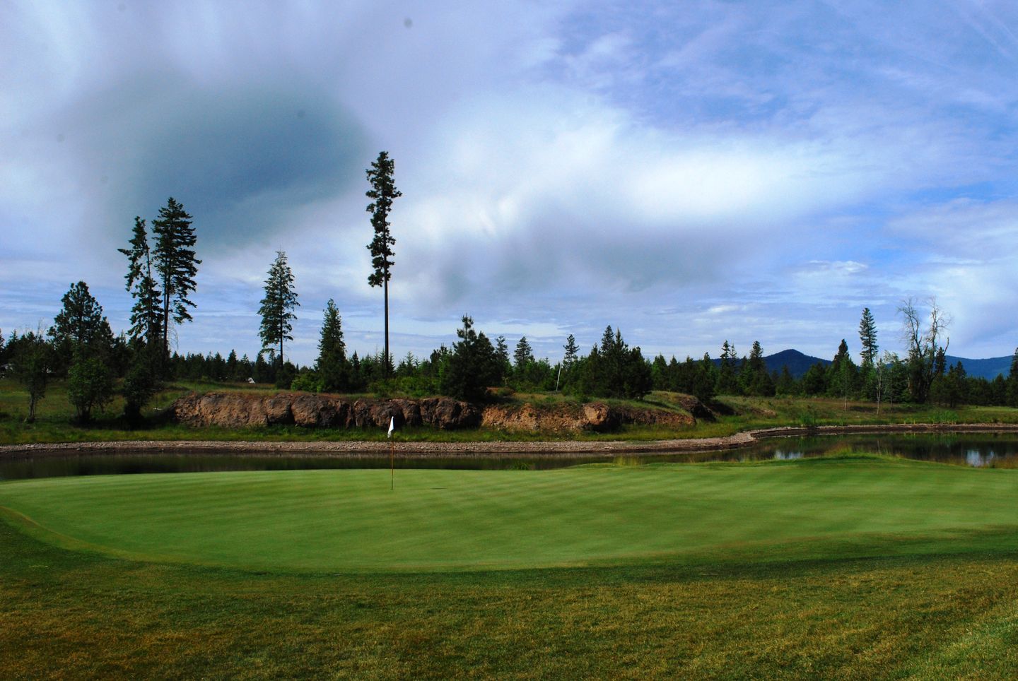 Gozzer Ranch Golf & Lake Club