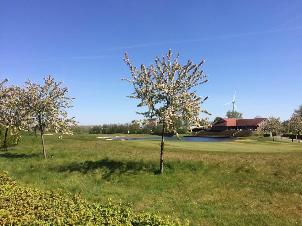 Par-3 Course